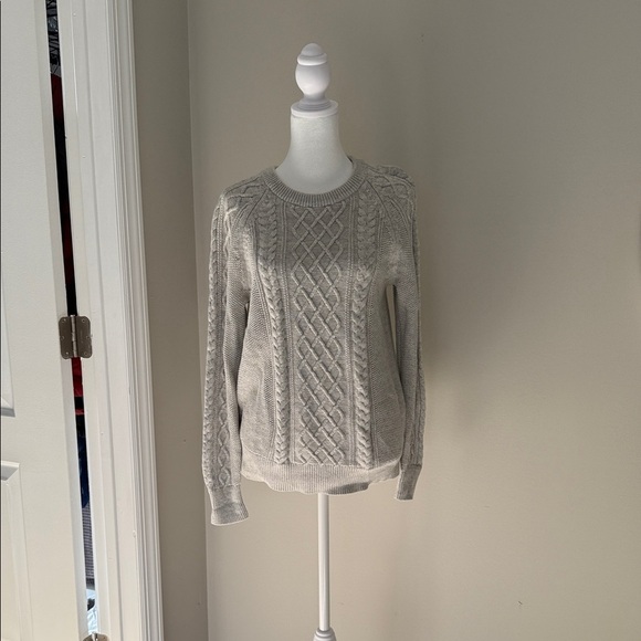 GAP Sweaters - GAP Women's Light Gray Cable Knit Sweater